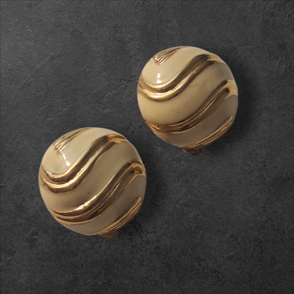Vintage Cream and Gold Earrings